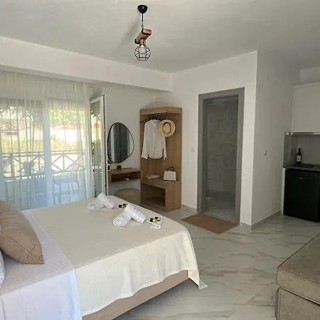 Lesol Homestay szállás Liménasz