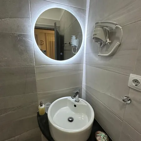 Lesol Homestay szállás Liménasz